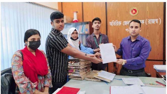 গাইবান্ধা শিশু ধর্ষণের বিচার দাবি এনসিটিএফের (মোঃ ইসমাইল সিরাজী) গাইবান্ধা জেলা প্রতিনিধি বিদ্যালয় থেকে বাড়ি ফেরার পথে ধর্ষণের পর হত্যার শিকার হয়েছে তাজরিন সুলতানা ঝুমুর (৯) নামের এক শিশু।