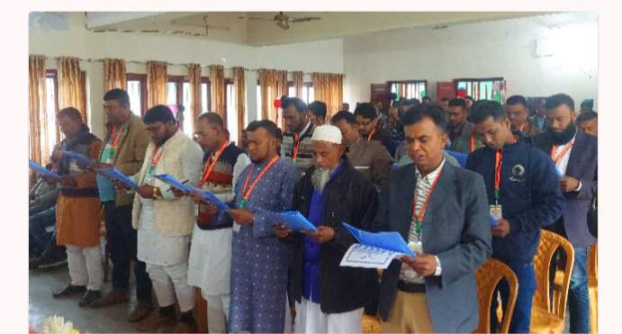 মোবারকগঞ্জ চিনিকলে নব-নিবার্চিত প্রতিনিধিদের শপথ গ্রহন।
