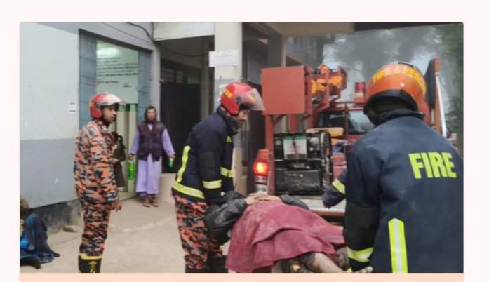 ট্র্যাক ও ভ্যানের মুখোমুখি সংঘর্ষে পা হারালো নলকূপ মিস্ত্রী