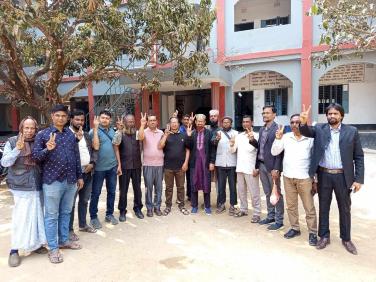 নওগাঁ ৪৬ -১- আসনে জামাত ইসলাম মনোনীত এমপি প্রার্থী মাহবুবুল আলম'  সাংবাদিকের  সাথে মতবিনিময়  ছাদেক উদ্দিনঃ নওগাঁ জেলা ক্রাইম রিপোর্টার ঃ