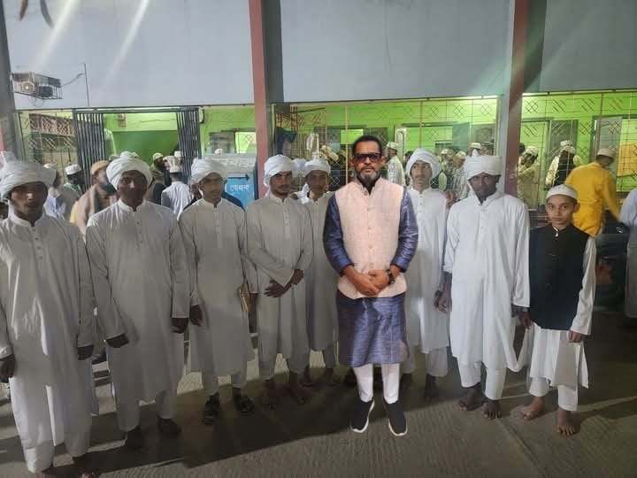 কোরআনের হাফেজদের পাগড়ি পরিয়ে আরো এগিয়ে যাওয়ার পরামর্শ দিলেন তিতুমীর সরকার। 