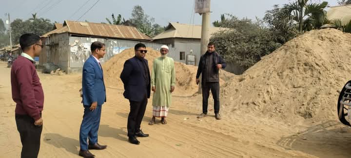 শ্রীবরদী  সীমান্তে অবৈধ বালু উত্তোলন বন্ধে অভিযান: উত্তোলিত  বালু  স্তপ জব্দ,