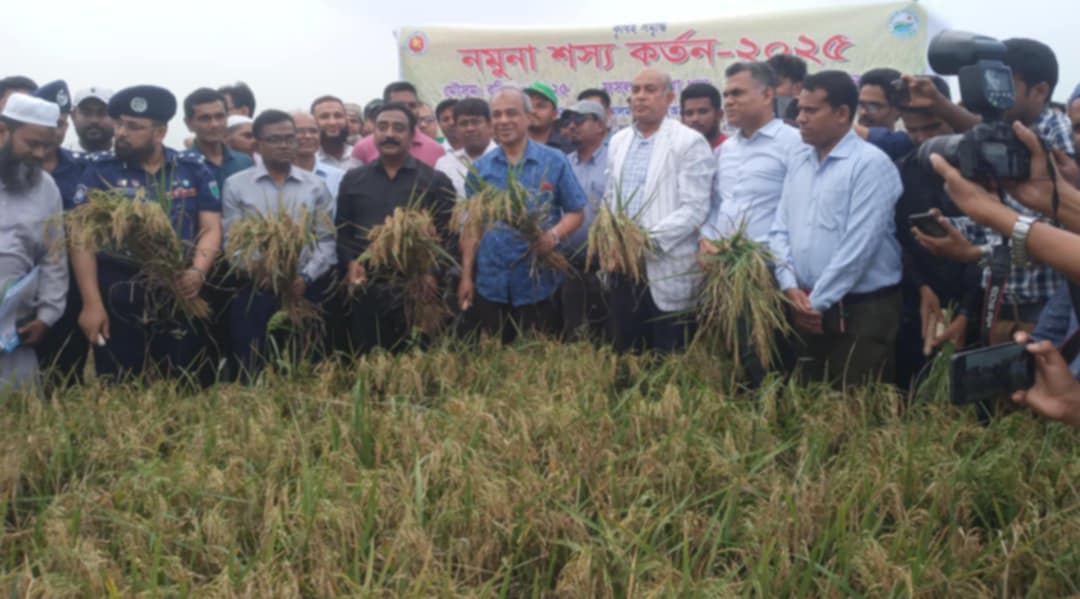 শান্তিগঞ্জে থানা পরিদর্শন  ভারতের সাথে আমাদের যুদ্ধের কোনো শঙ্কা নেই: স্বরাষ্ট্র উপদেষ্টা