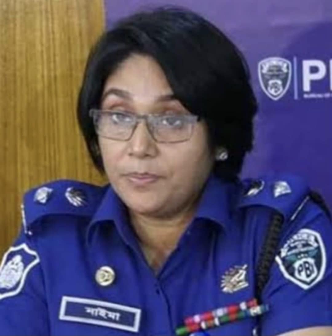 নীরব চোখে মুখোমুখি: নাঈমা সুলতানার এক রাতের প্রতিচ্ছবি