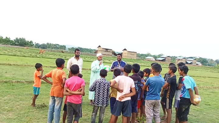 বাংলাদেশ জামায়াতে ইসলামী মারিশ্যা ইউনিয়নে পক্ষ থেকে ক্রিয়া সামগ্রী বিতরণ। 