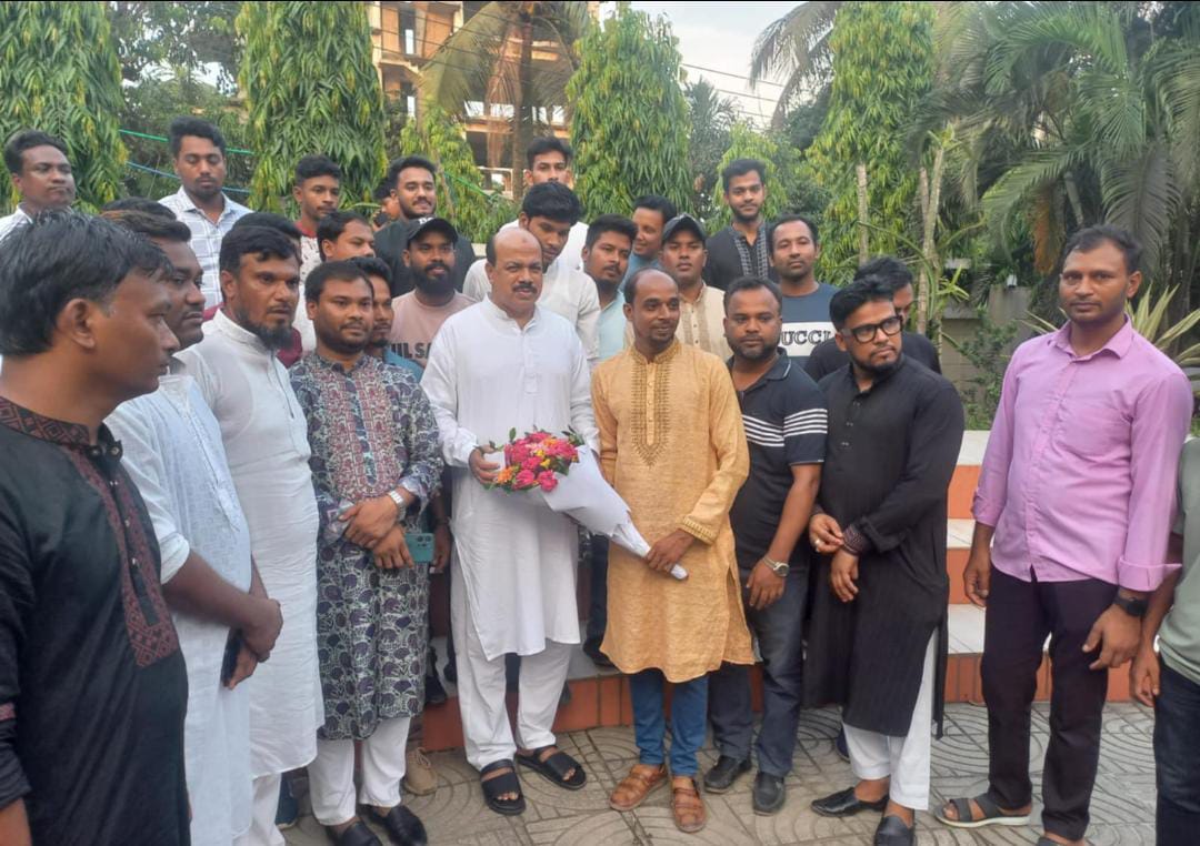 সাবেক কেন্দ্রীয় নেতা আসলাম চৌধুরীর সাথে রাঙ্গুনিয়া যুবদলের সৌজন্য সাক্ষাৎ ও ঈদ শুভেচ্ছা বিনিময়