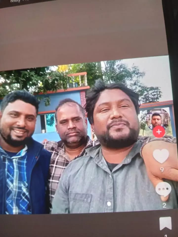 সাভারে গৃহবধূ ও তাঁর বোনকে অপহরণ  নির্যাতন ধর্ষণ চেষ্টা ও বাড়ি ডাকাতি:  আড়াই কোটি টাকার বাড়ি লিখে নেওয়ার উদ্দেশ্যে স্ট্যাম্পে স্বাক্ষর নেওয়ার অভিযোগ। 