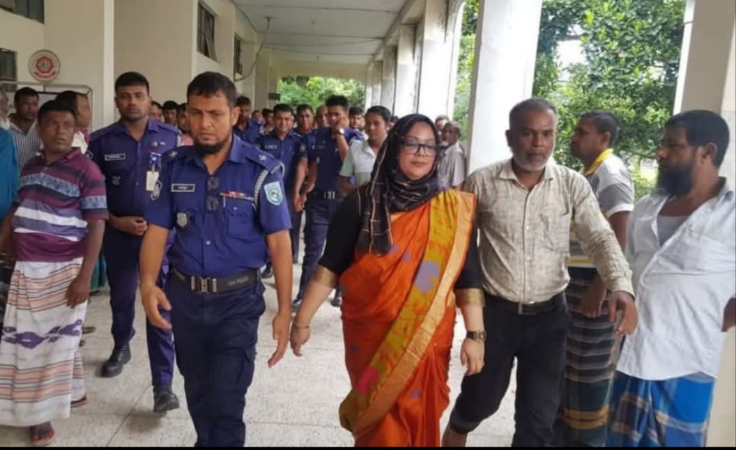 সাংবাদিক নির্যাতন মামলায় জামিন নামঞ্জুর,কারাগারে কুড়িগ্রামের সাবেক ডিসি সুলতানা পারভীন 