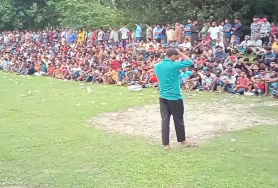 চিরিরবন্দরে শহীদ আবু সাঈদ ও সুমন পাটোয়ারী স্মৃতি ফুটবল টুর্নামেন্ট- ২০২৫ এর প্রথম রাউন্ডের সপ্তম খেলা  অনুষ্ঠিত।