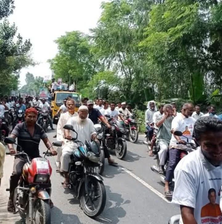 সংসদীয় আসন দিনাজপুর ৫-পার্বতীপুর-ফুলবাড়ী) মনোনয়ন প্রত্যাশী সাবেক সাংসদ এজেড এম রেজওয়ানুল হকের ৫ হাজার মটর বাইকের শোডাউন