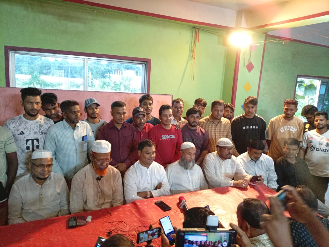 আসলাম চৌধুরীকে দলীয় মনোনয়ন না দেওয়ায় সংবাদ সম্মেলন ইফতেখার উদ্দিন রুবেলের