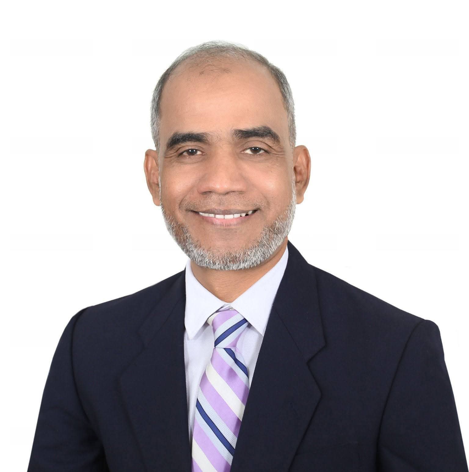 রাঙ্গুনিয়ার গর্বিত সন্তান, বিশিষ্ট রাজনীতিবিদ ও আইনজীবী এডভোকেট কামাল হোসেন চৌধুরীর জন্মদিন উপলক্ষে চট্টগ্রামজুড়ে বইছে শুভেচ্ছা ও ভালোবাসার বন্যা। 