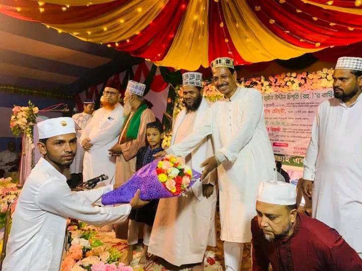 বাংলাদেশ জাতীয়তাবাদী দল (বিএনপি)-এর বাঁশখালী উপজেলার কাথারিয়া ইউনিয়নের সাবেক সিনিয়র সহ-সভাপতি, বিশিষ্ট সমাজসেবক ও জনদরদি নেতা মোহাম্মদ ওসমান গনি চৌধুরী। 