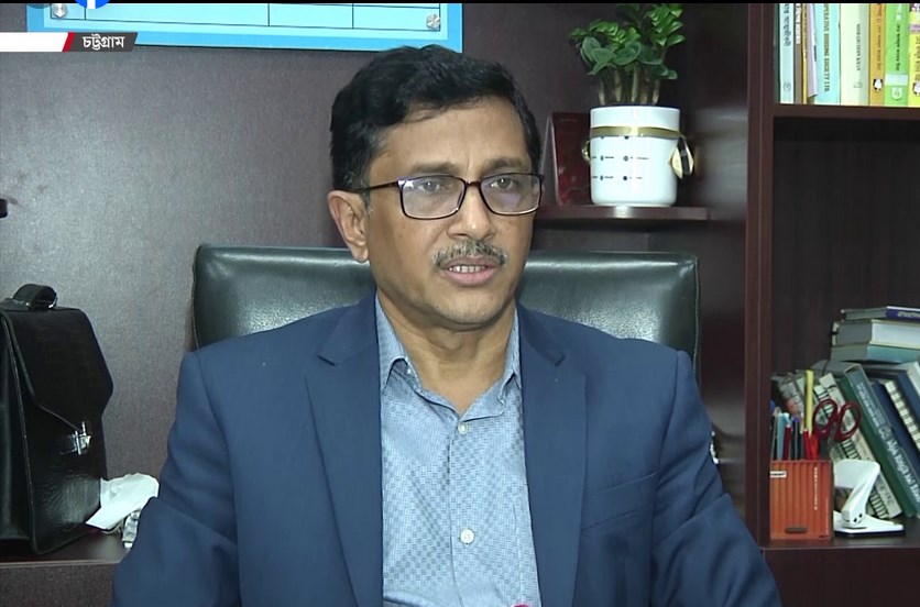 নিরাপত্তা রক্ষী থেকে বন্দর পরিচালক, ওমর ফারুকের হাতে আলাদিনের চেরাগ 