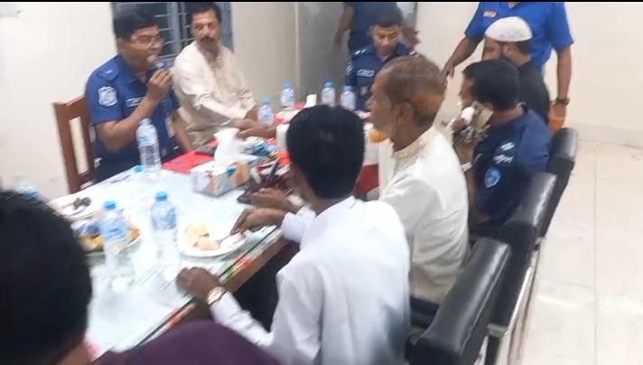 কাথারিয়া স্কুলে ওসির সঙ্গে মতবিনিময় সভা মাদক, সন্ত্রাস ও ইভটিজিংয়ের বিরুদ্ধে জিরো টলারেন্স নীতির ঘোষণা