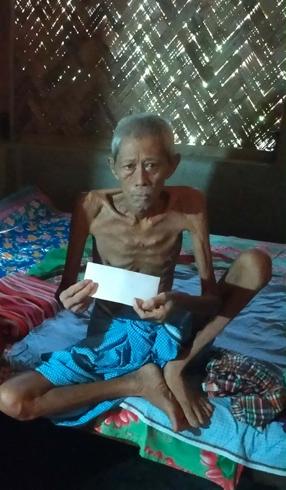 ক্যান্সার আক্রান্ত জ্যোতি লাল চাকমার পাশে দীঘিনালা জোন: ২০ হাজার টাকার আর্থিক সহায়তা প্রদান ​দীঘিনালা (খাগড়াছড়ি):